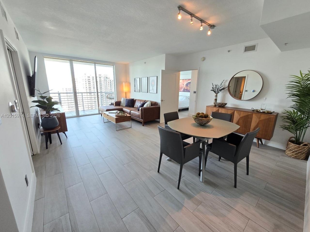 325 S Biscayne Blvd , Unit 3719, Miami, FL 33131 Photo