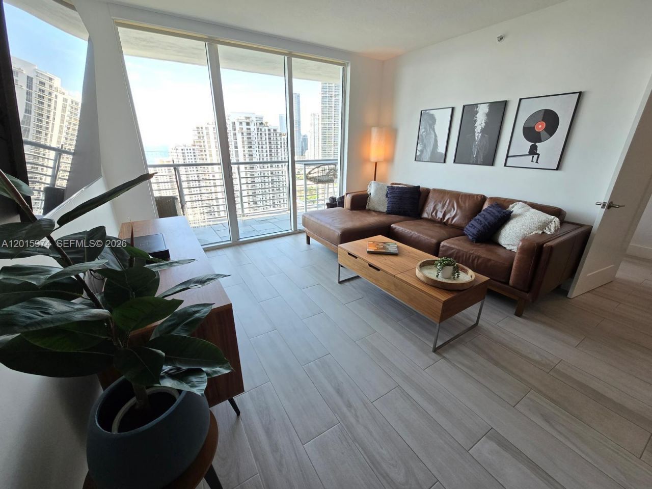 325 S Biscayne Blvd , Unit 3719, Miami, FL 33131 Photo