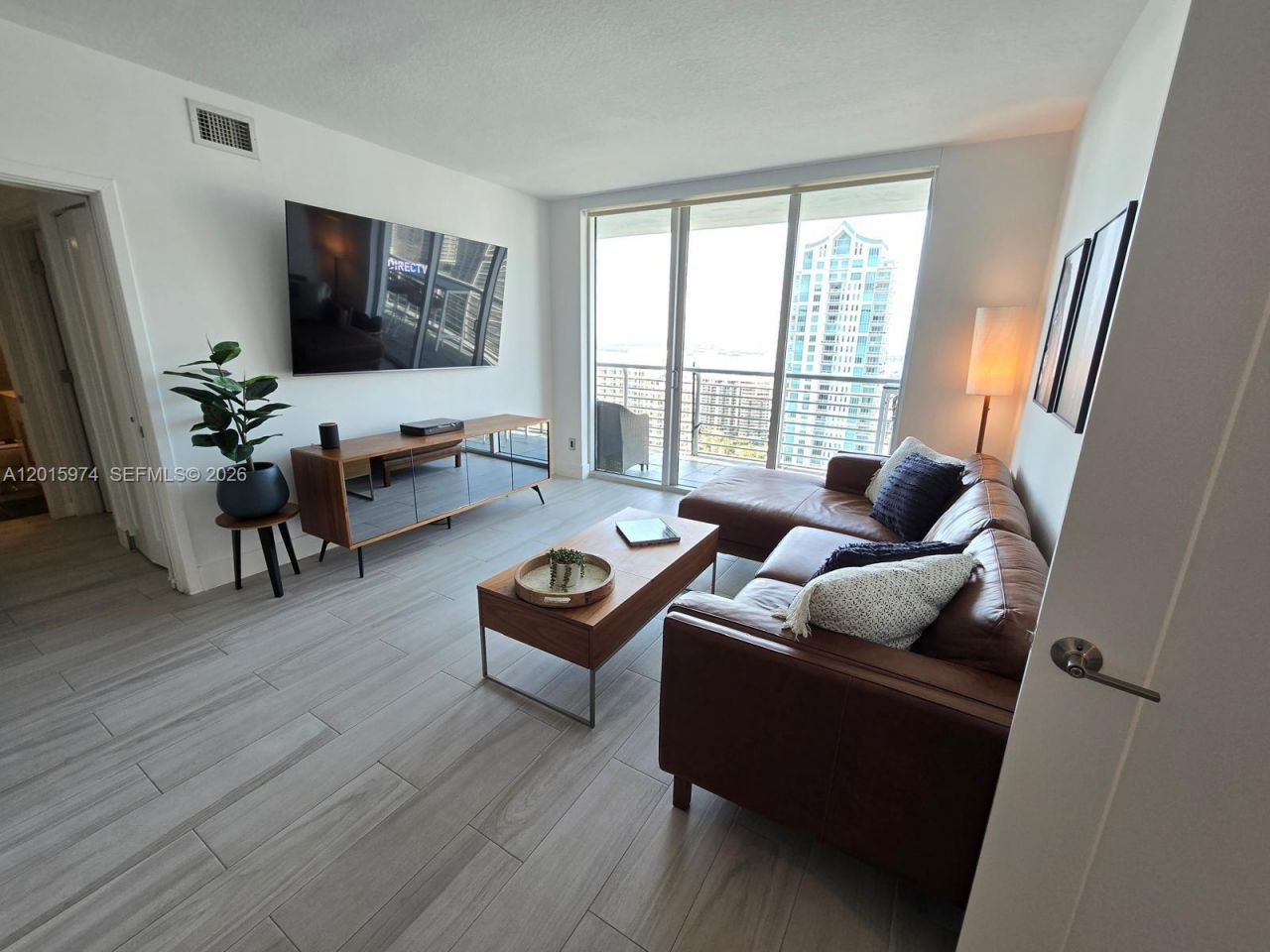325 S Biscayne Blvd , Unit 3719, Miami, FL 33131 Photo