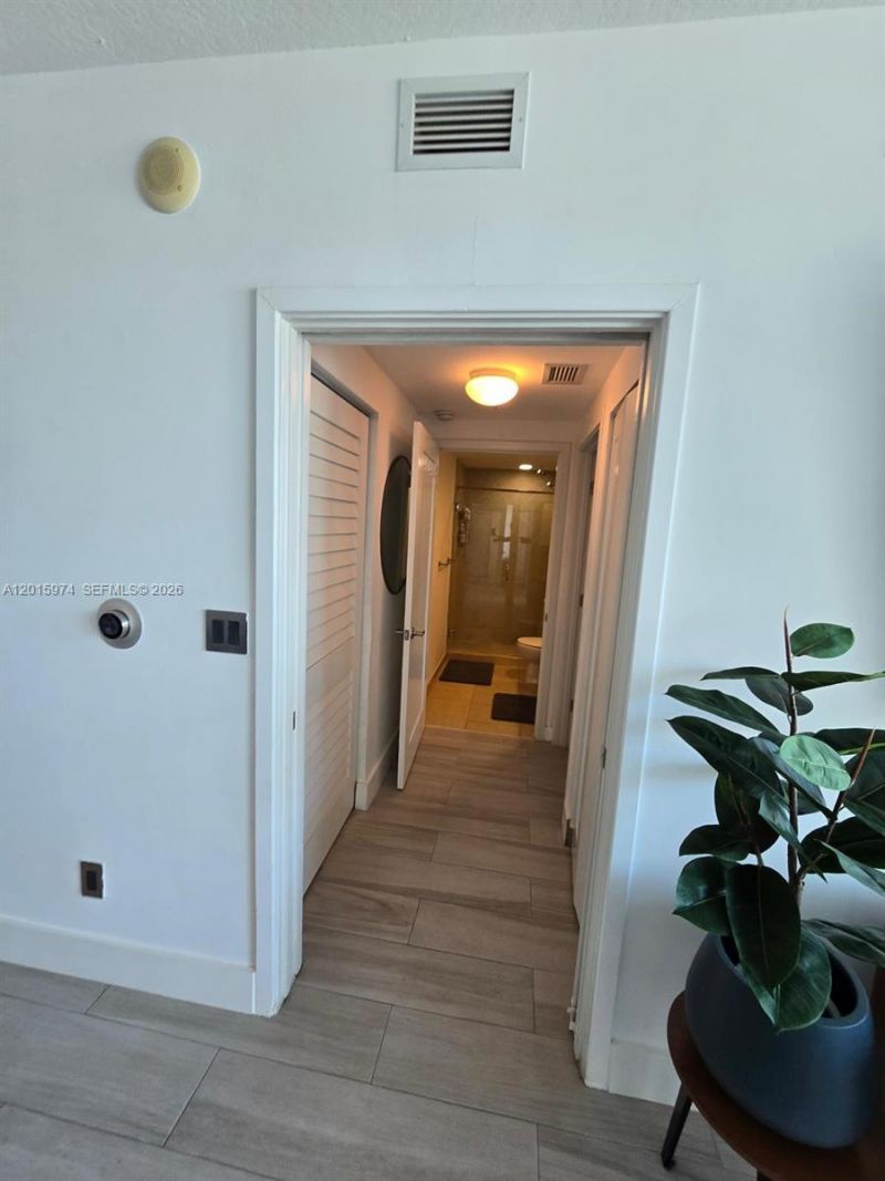 325 S Biscayne Blvd , Unit 3719, Miami, FL 33131 Photo