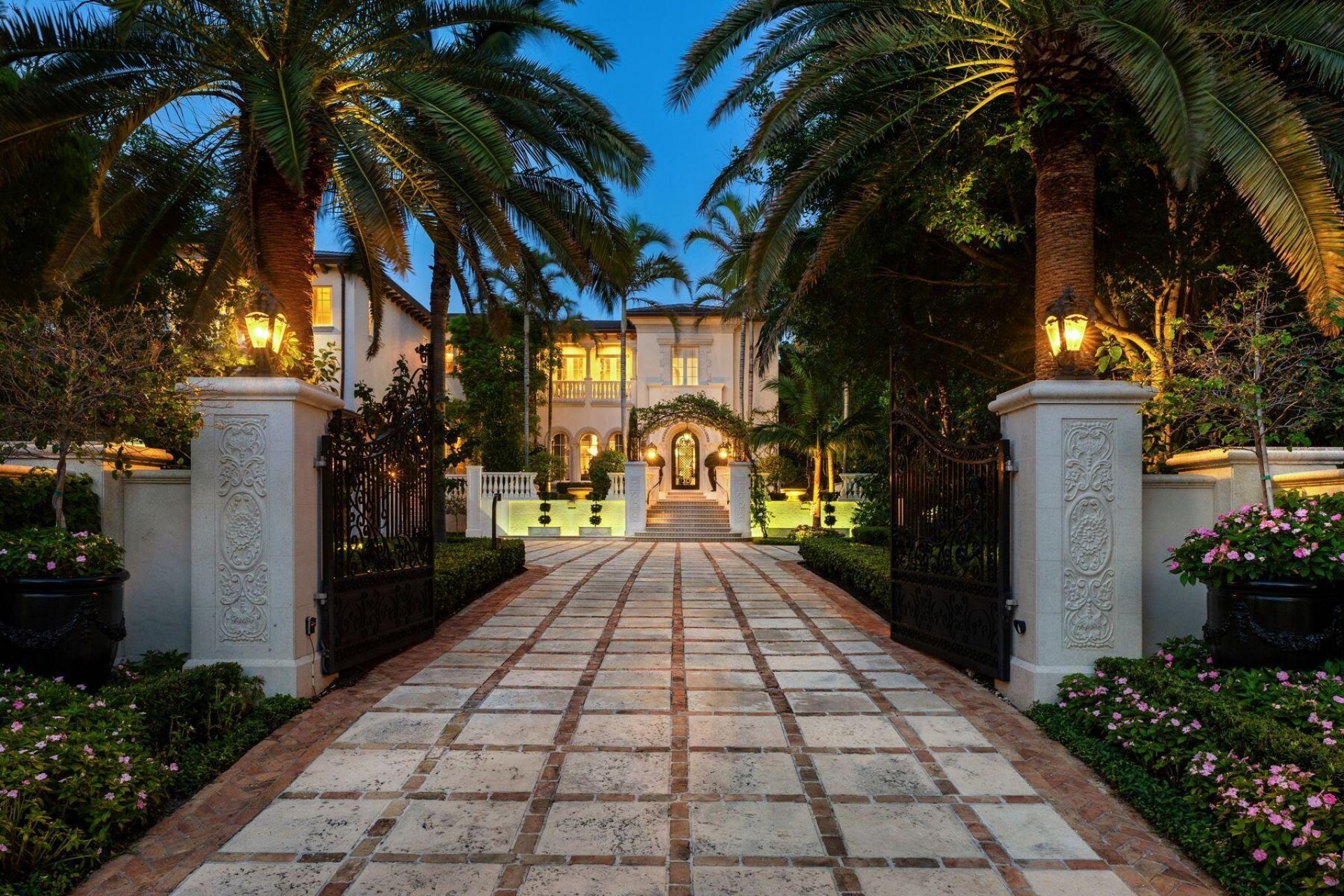 1131 Hillsboro Mile, Hillsboro Beach, FL 33062 Photo