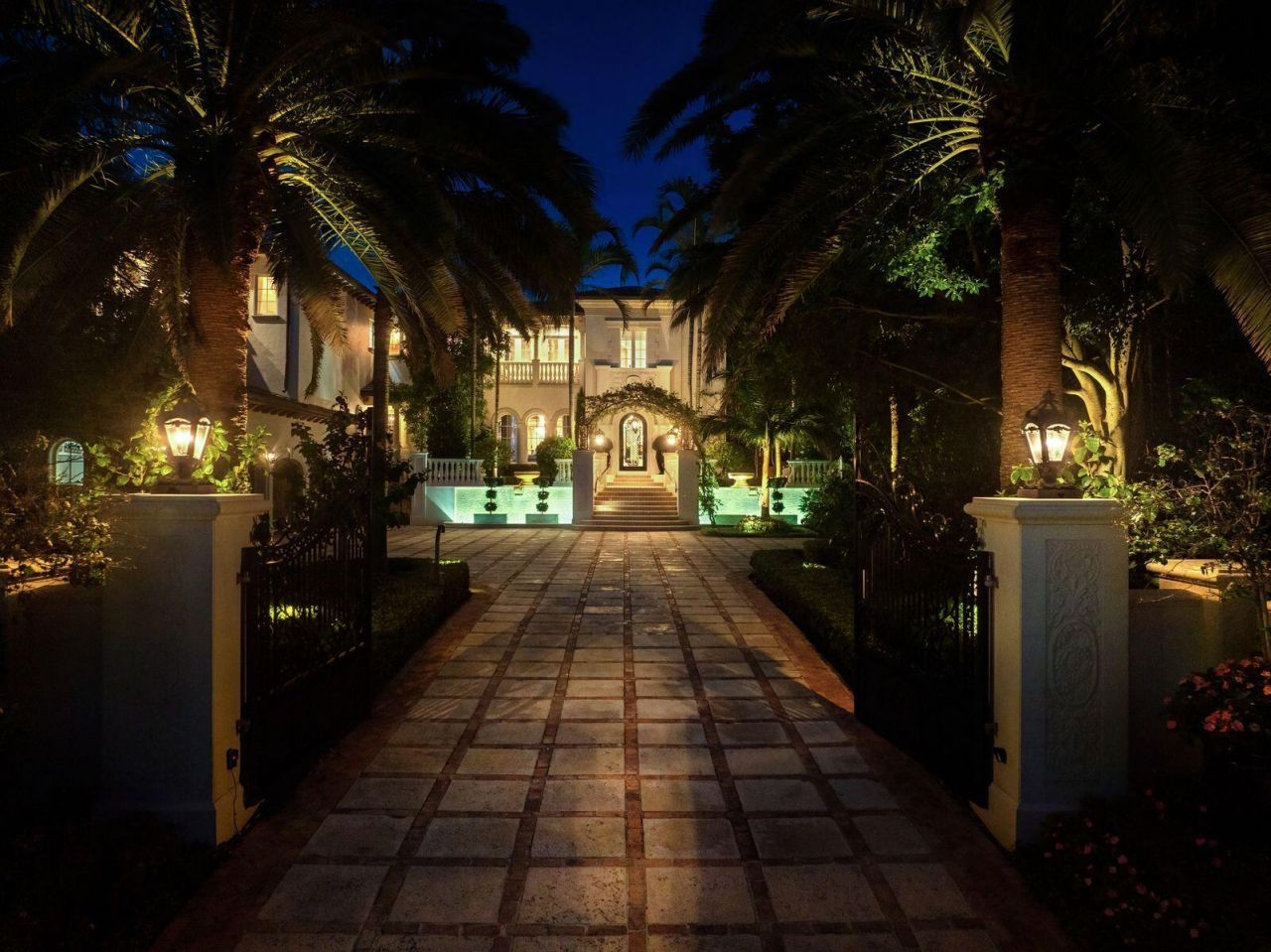 1131 Hillsboro Mile, Hillsboro Beach, FL 33062 Photo