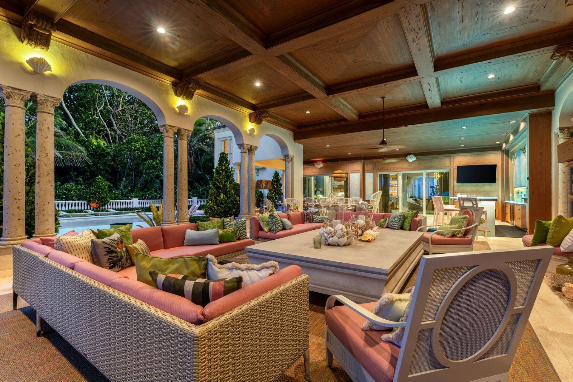 1131 Hillsboro Mile, Hillsboro Beach, FL 33062 Photo