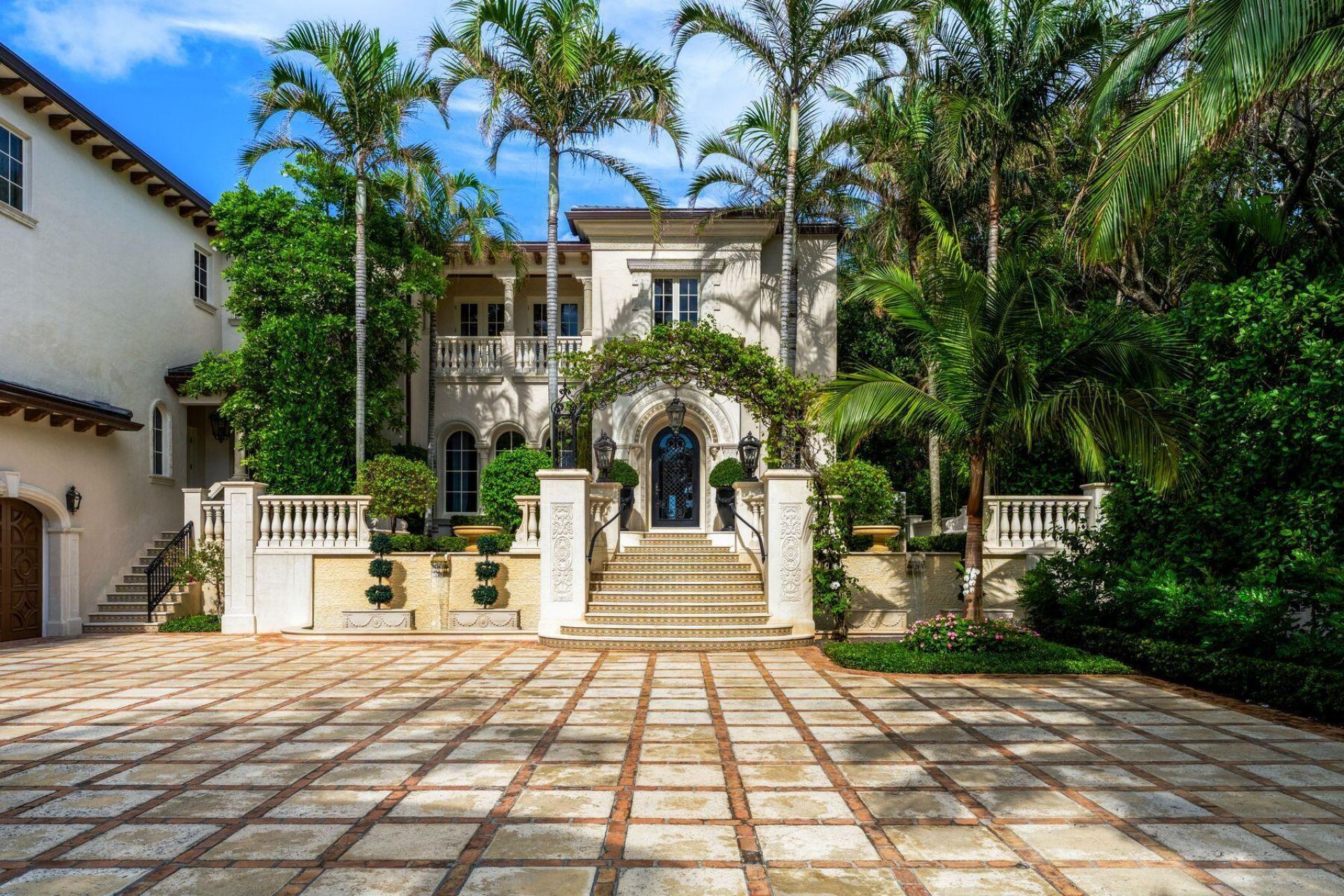 1131 Hillsboro Mile, Hillsboro Beach, FL 33062 Photo