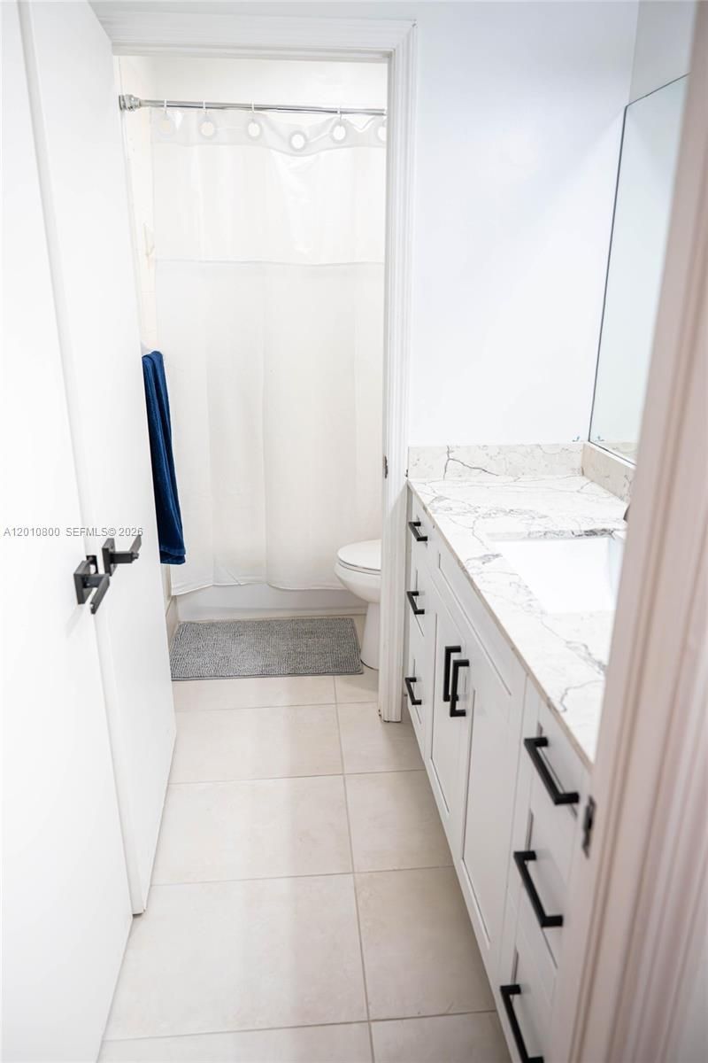 9167 Fontainebleau Blvd , Unit 6, Miami, FL 33172 Photo