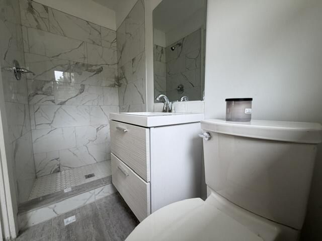 1229 Winston Street Photo 10