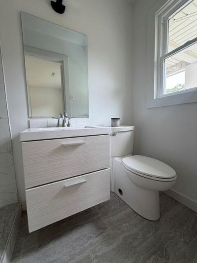 1229 Winston Street Photo 11