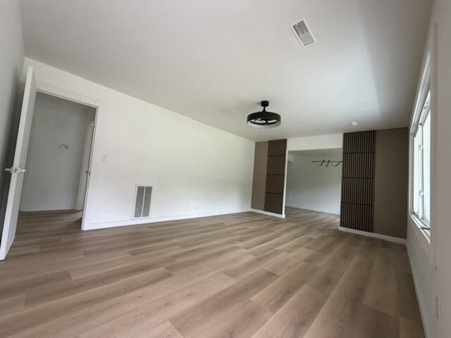 1229 Winston Street Photo 18