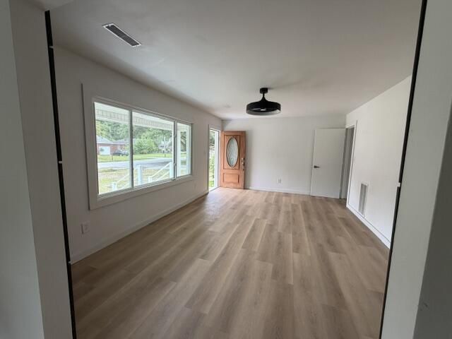 1229 Winston Street Photo 20