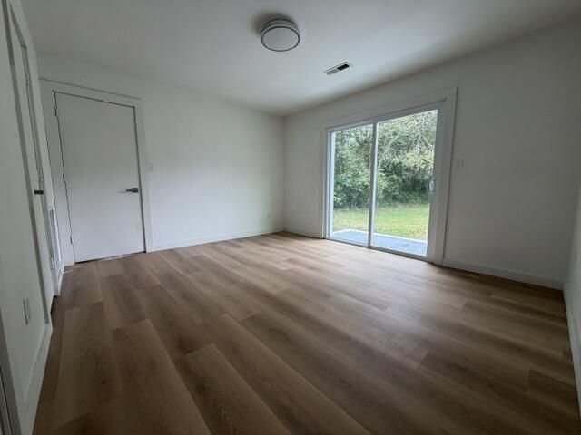 1229 Winston Street Photo 21