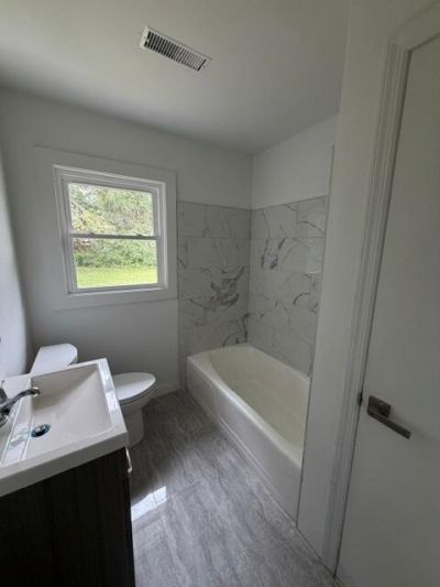 1229 Winston Street Photo 9