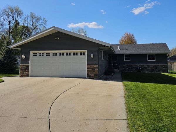 2026 5th Street SW, Willmar, MN 56201