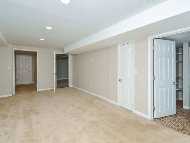 3084 Elora Lane, Fairfield Twp, OH 45011 Photo 12