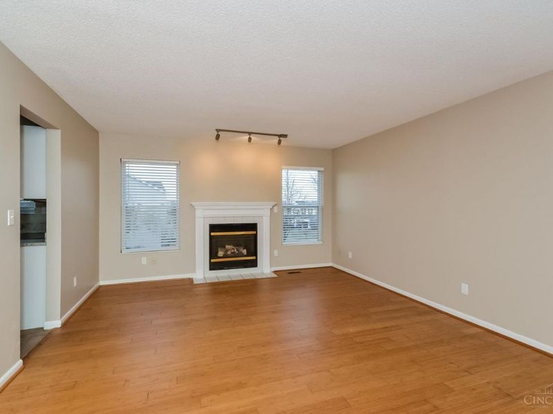 3084 Elora Lane, Fairfield Twp, OH 45011 Photo 3