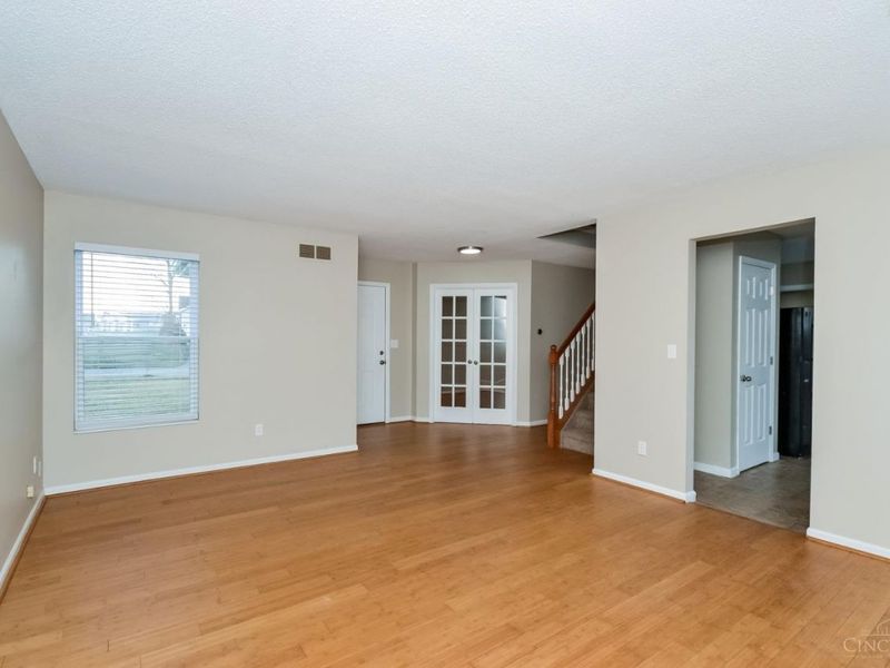 3084 Elora Lane, Fairfield Twp, OH 45011 Photo 4
