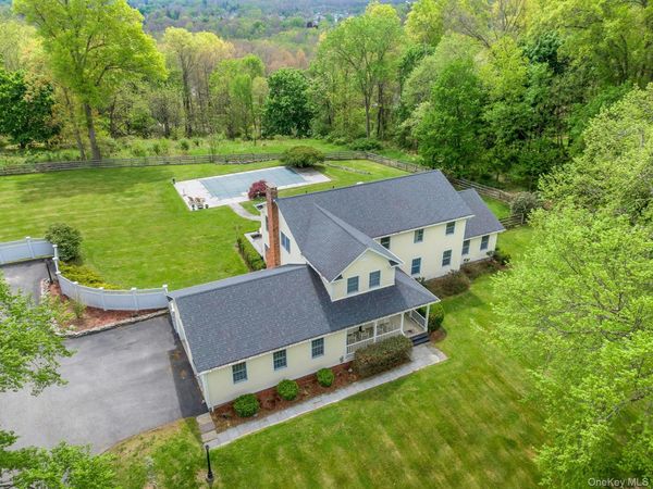 97 Moffat Road, Washingtonville, NY 10992