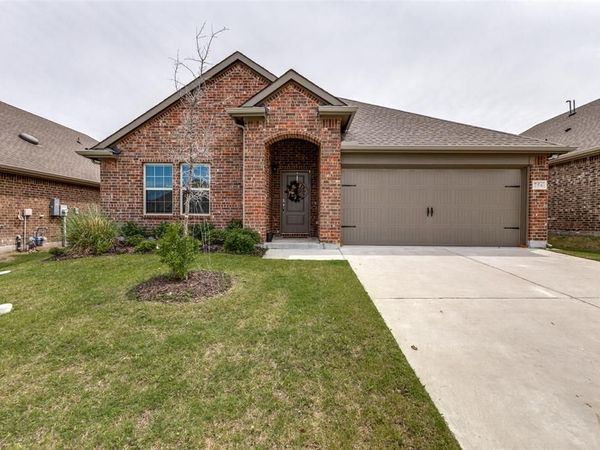 756 Daybreak Lane, Lavon, TX 75166