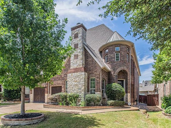 216 Florence Drive, Lewisville, TX 75056