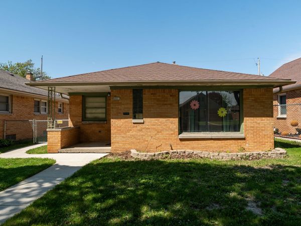 4861 N 66th St, Milwaukee, WI 53218