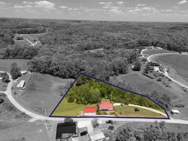 4590 County Road 1002 , West Liberty, KY 41472