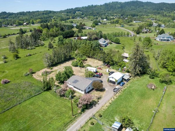 2013 West Hills Rd, Philomath, OR 97370