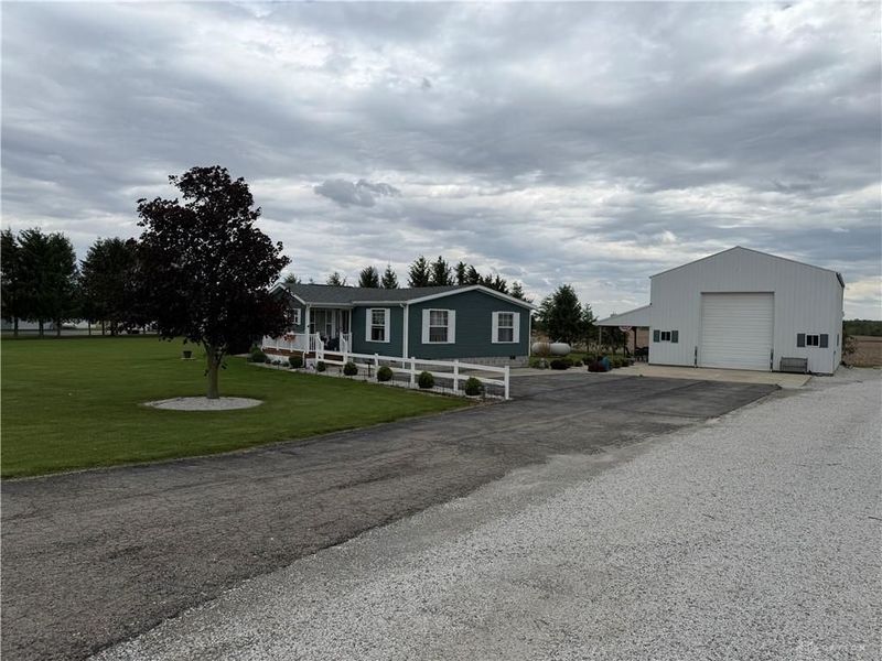 3911 Hanna Road, Urbana, OH 43078 Photo 3