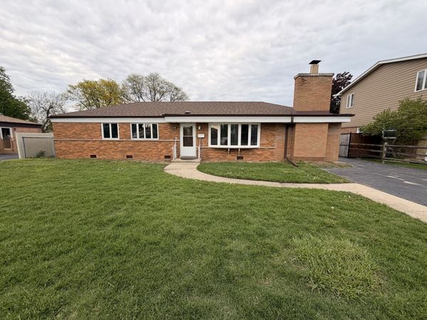 10809 Austin Avenue , Chicago Ridge, IL 60415