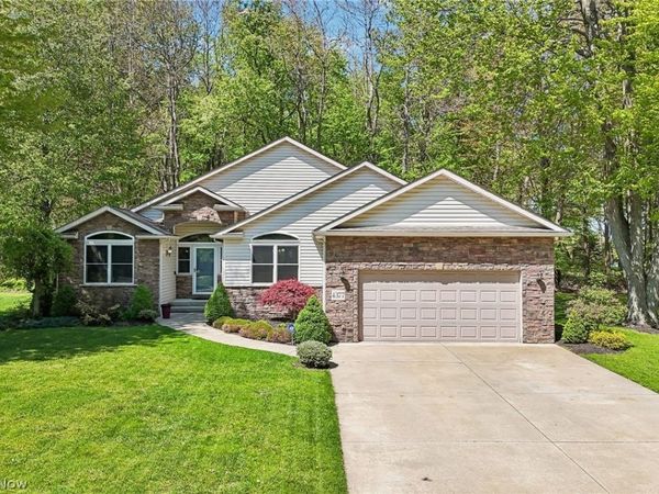 4377 Stonegate Drive , Ashtabula, OH 44004