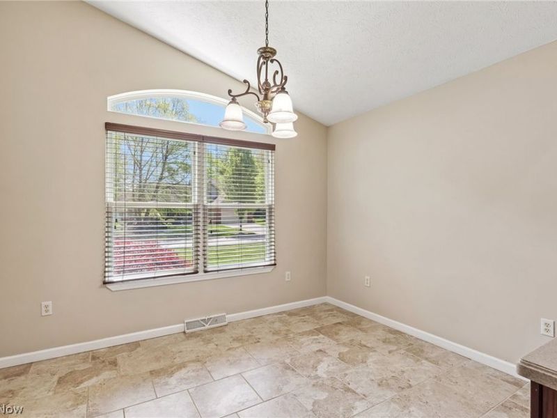 4377 Stonegate Drive, Ashtabula, OH 44004 Photo 13