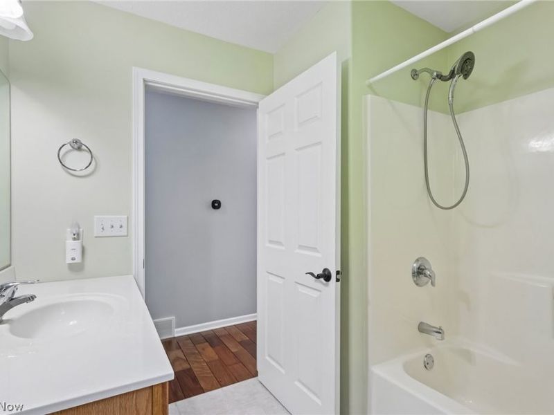4377 Stonegate Drive, Ashtabula, OH 44004 Photo 23