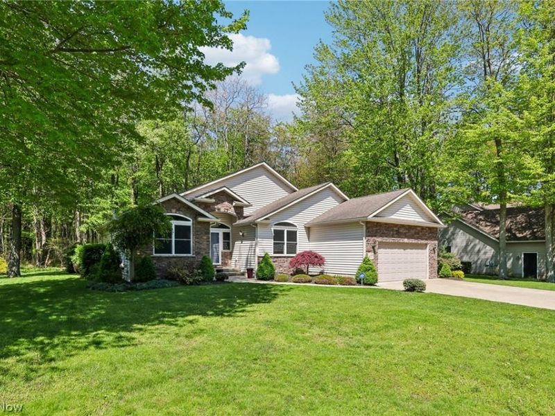 4377 Stonegate Drive, Ashtabula, OH 44004 Photo 3
