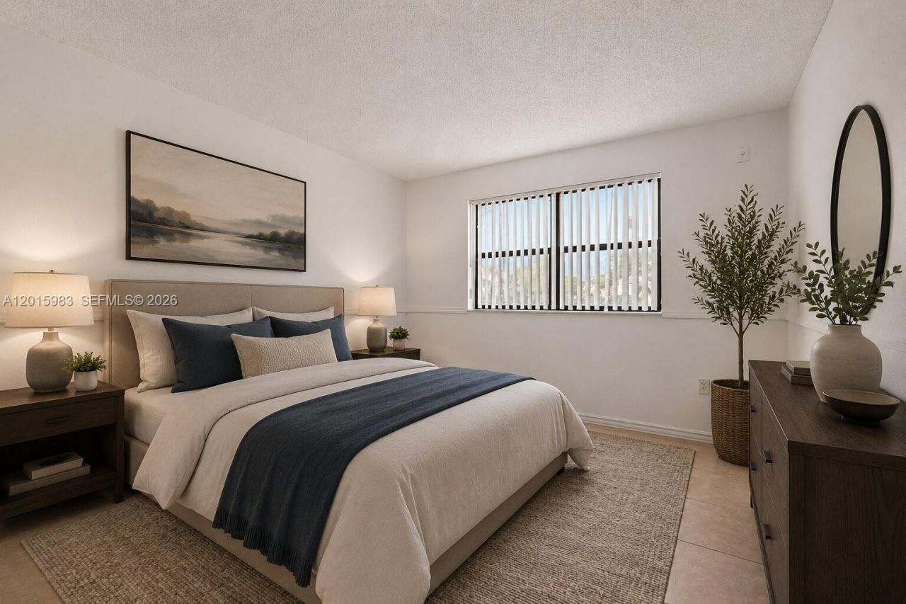 7200 NW 179th St, Unit 110, Hialeah, FL 33015 Photo
