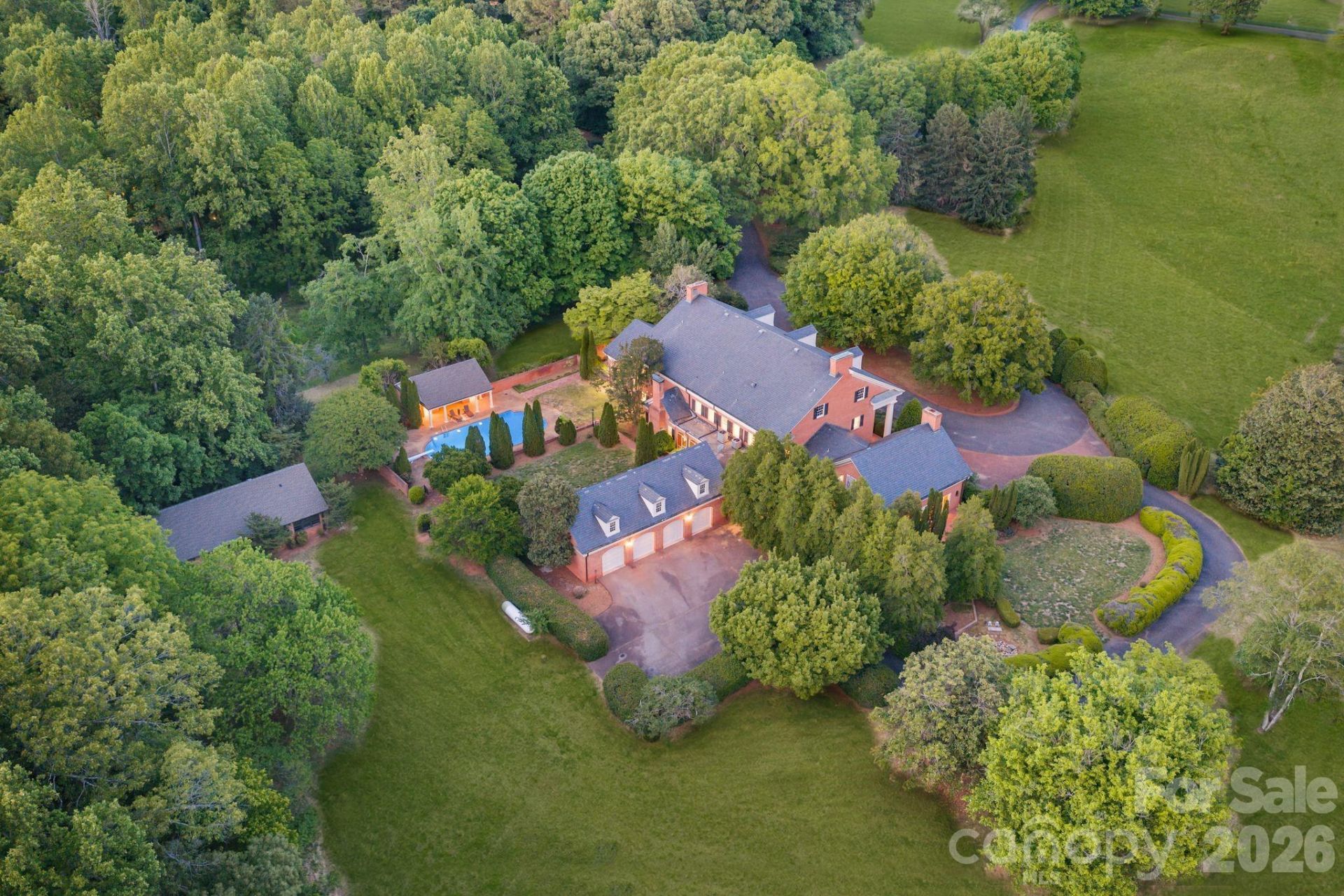 1486 Knolls Drive, Unit 2, Newton, NC 28658 Main Photo