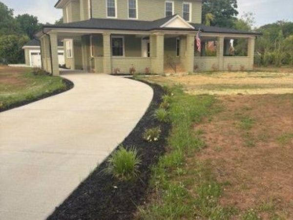 201 E First Street, Lowell, NC 28098