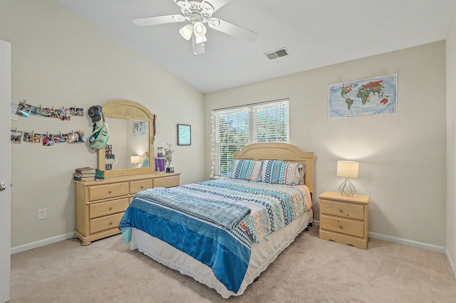 7982 Shadow Oak Drive Photo 16