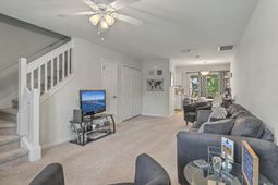 7982 Shadow Oak Drive photo 4