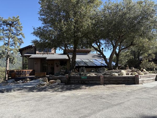 54711 Falling Leaf Drive, Idyllwild, CA 92549
