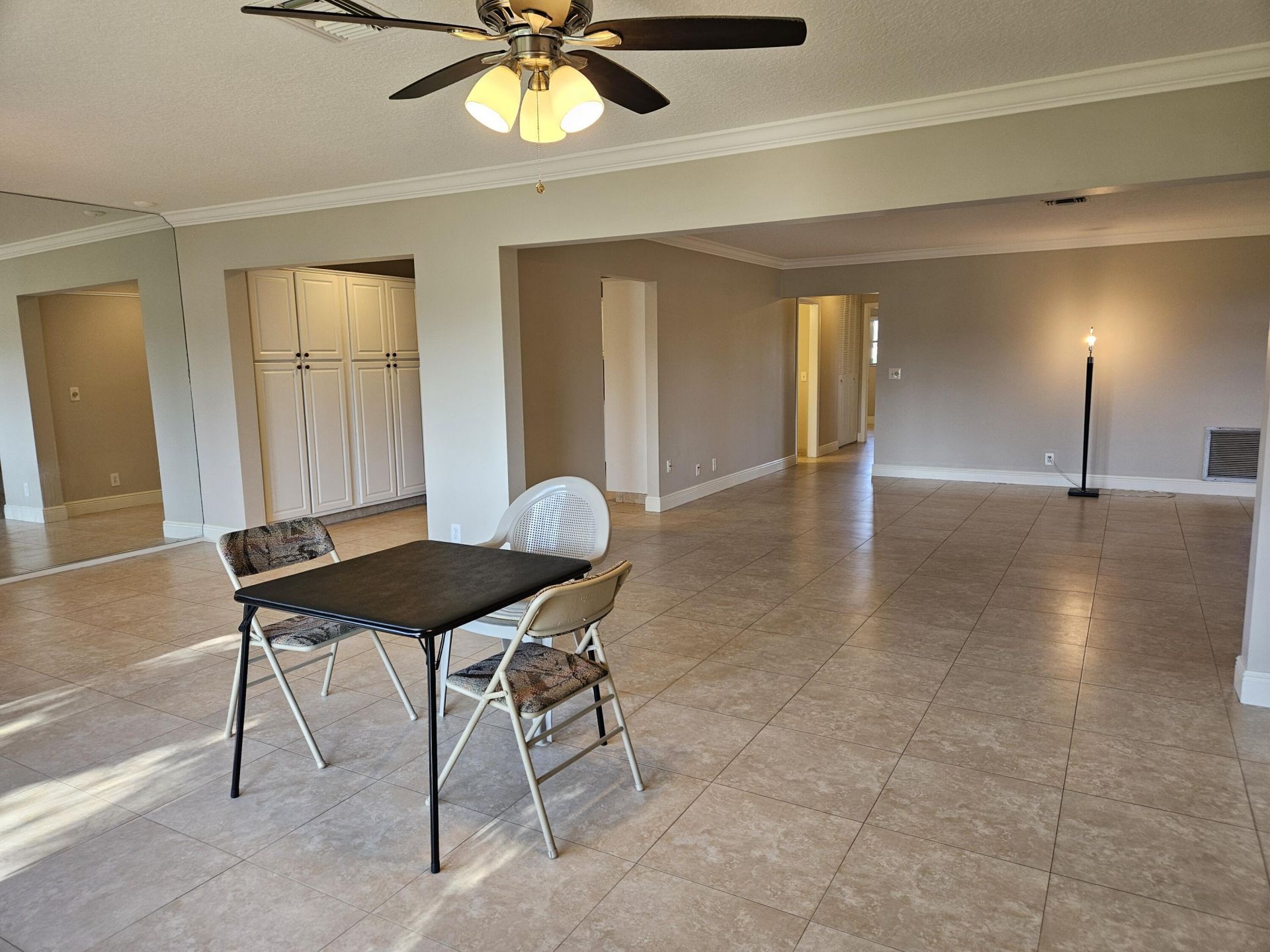 2886 E Fernley Dr Drive E, Unit 1, West Palm Beach, FL 33415 Photo