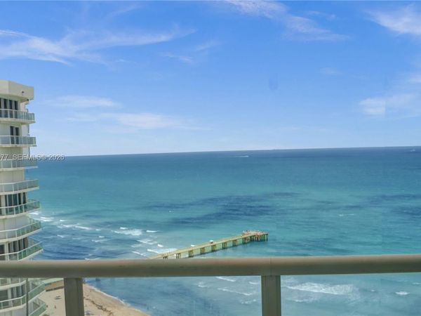 16425 Collins Ave , Unit 2715, Sunny Isles Beach, FL 33160