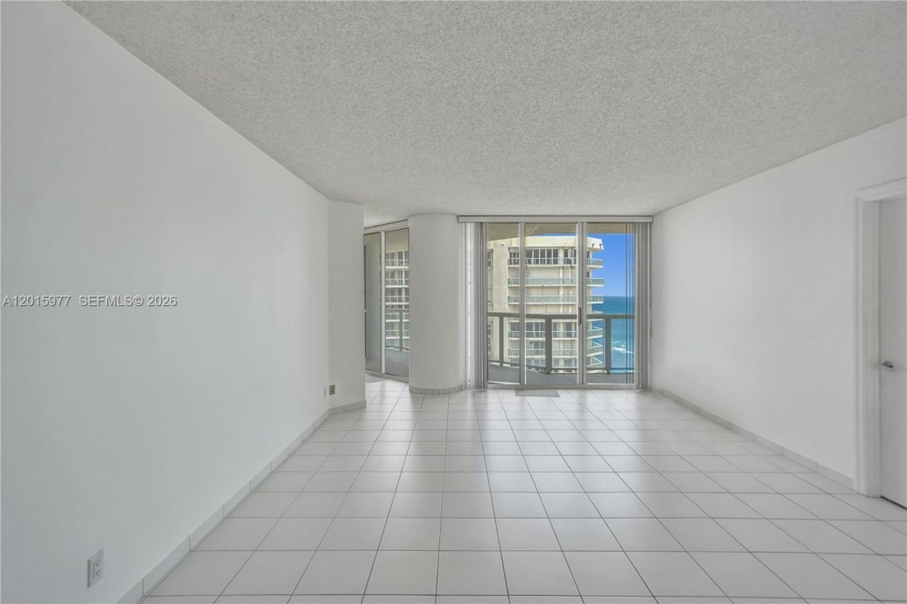 16425 Collins Ave , Unit 2715, Sunny Isles Beach, FL 33160 Photo