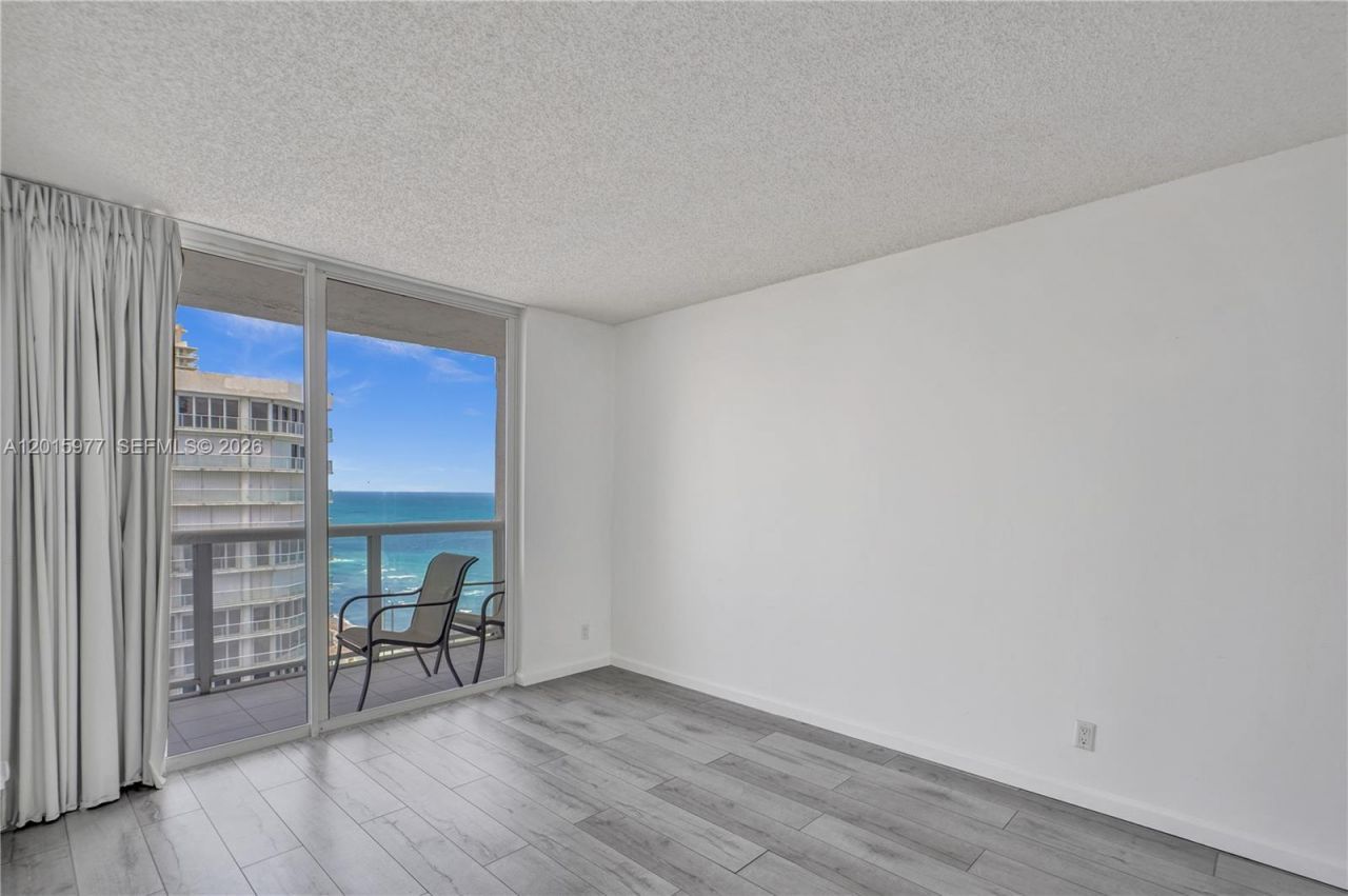 16425 Collins Ave , Unit 2715, Sunny Isles Beach, FL 33160 Photo