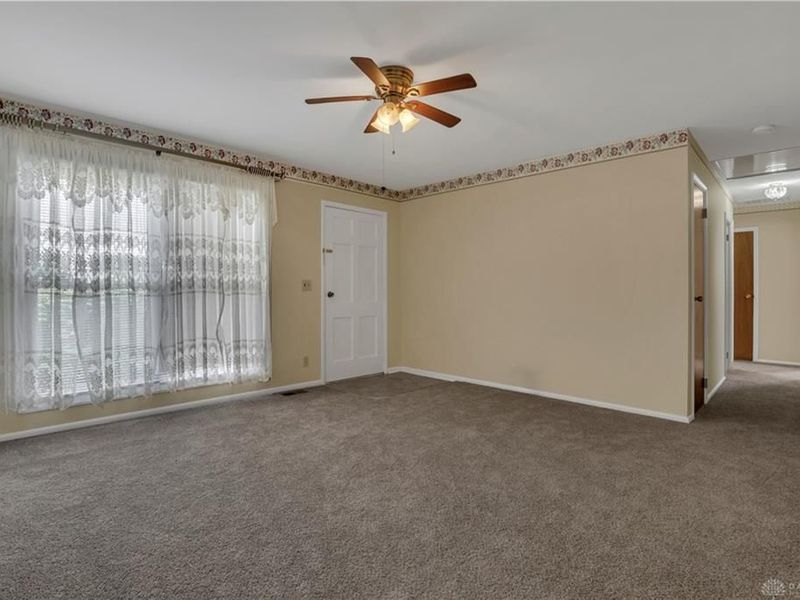 427 Knickerbocker Avenue, Springfield, OH 45506 Photo 58