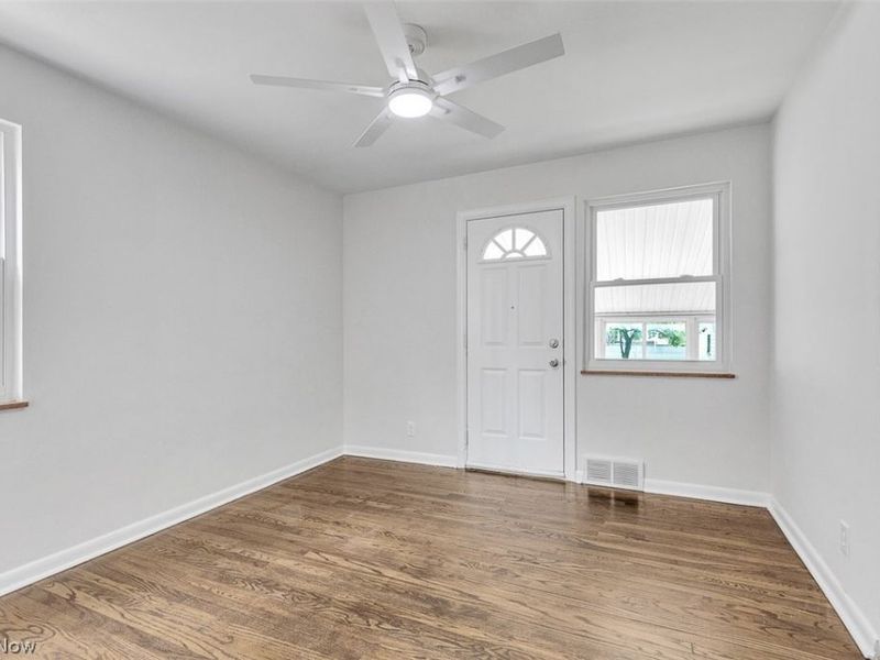 7503 Whittington Drive, Parma, OH 44129 Photo 15