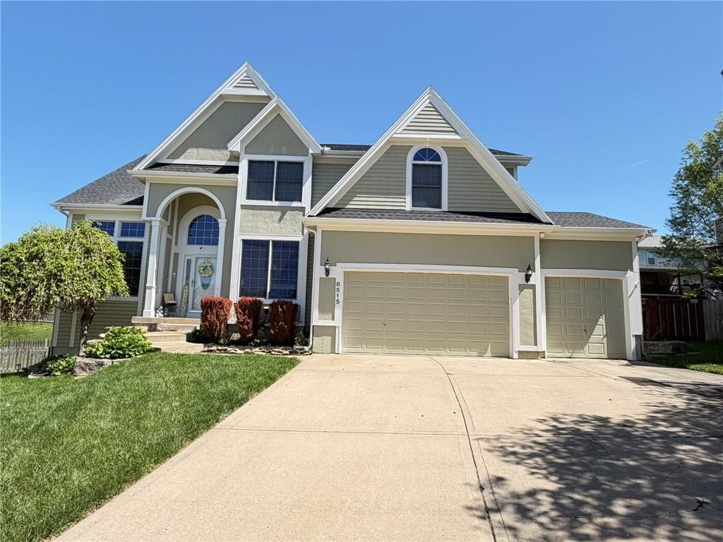 8515 N Chalmers Avenue, Kansas City, MO 64153 Main Photo