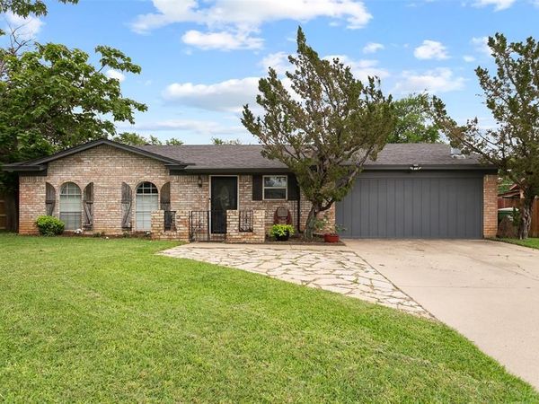 6608 Mccoy Court, Watauga, TX 76148