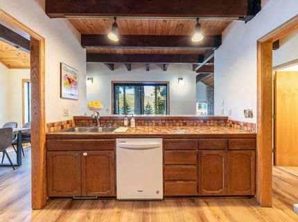 14270 South Shore Drive, Truckee, CA 96161 Photo