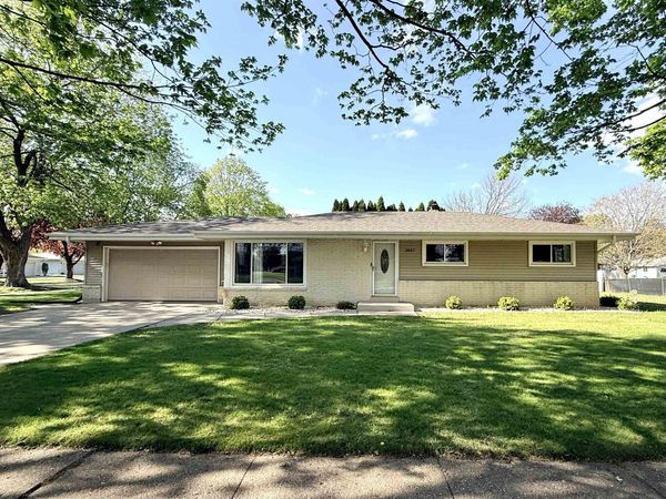 2407 Newman Street, Janesville, WI 53545