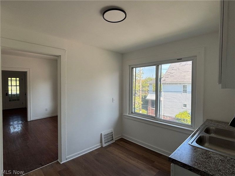 3621 E 154th Street, Cleveland, OH 44120 Photo 10