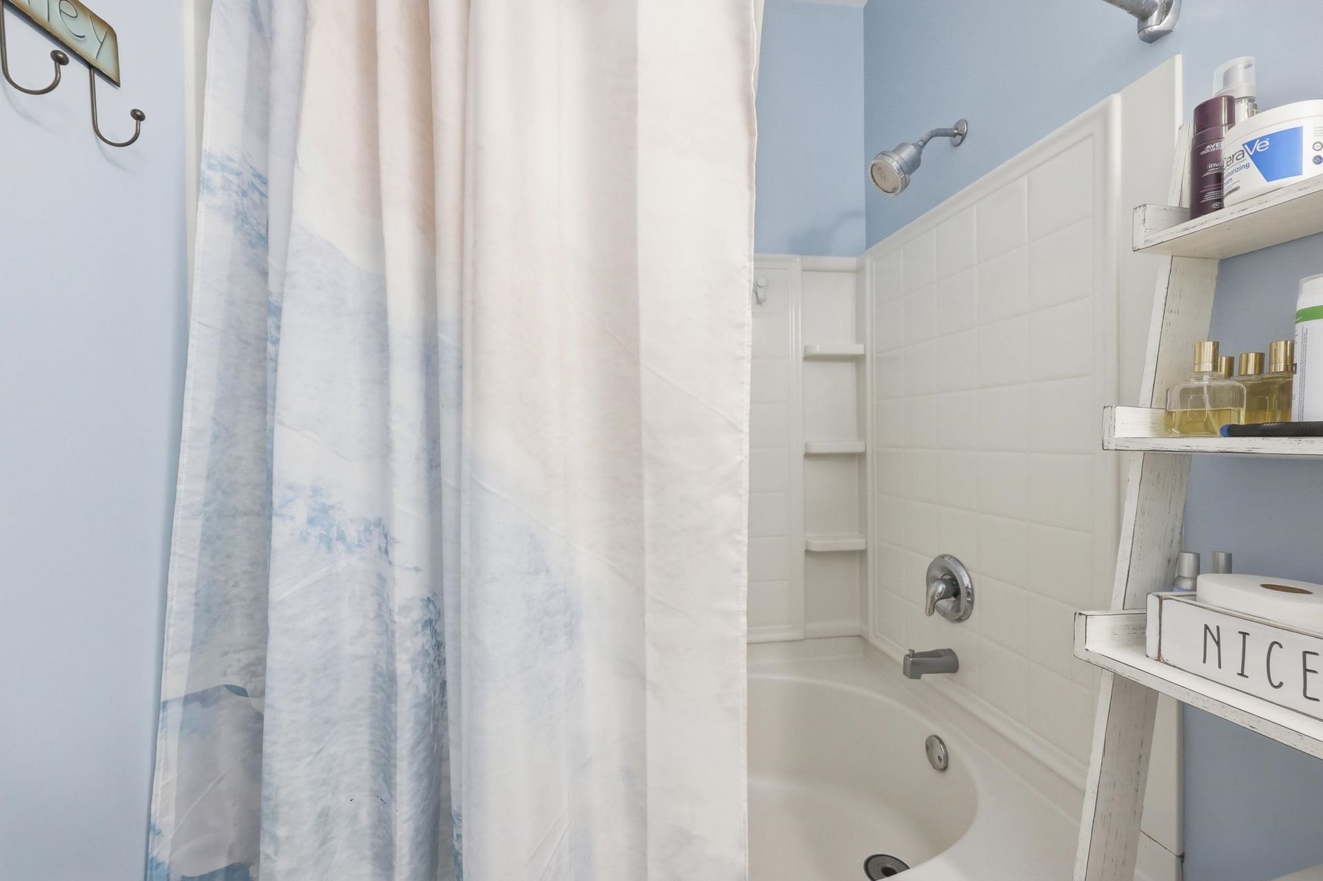5010 Weatherwood Dr. Photo 17