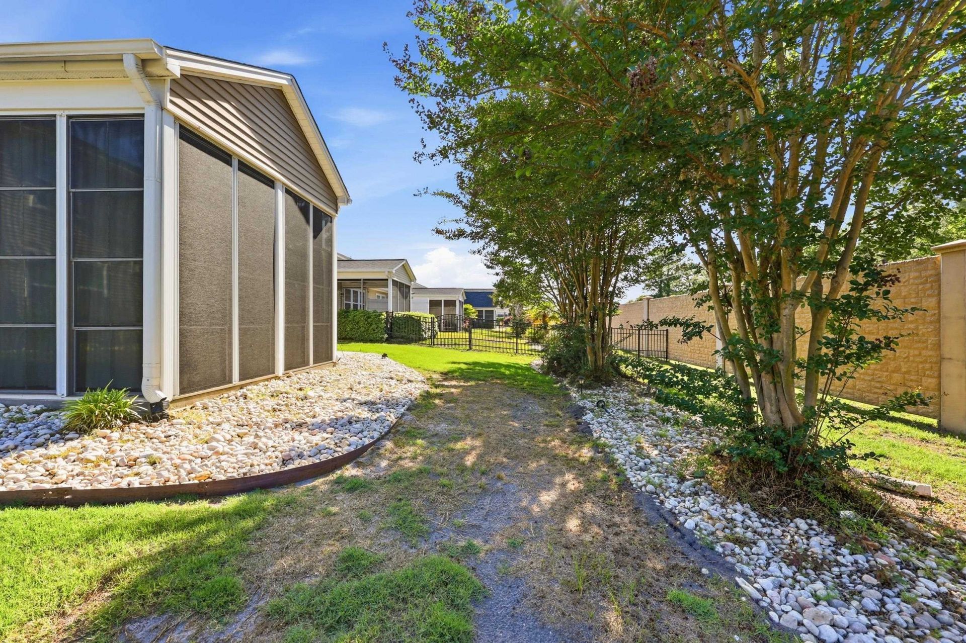 5010 Weatherwood Dr. Photo 28